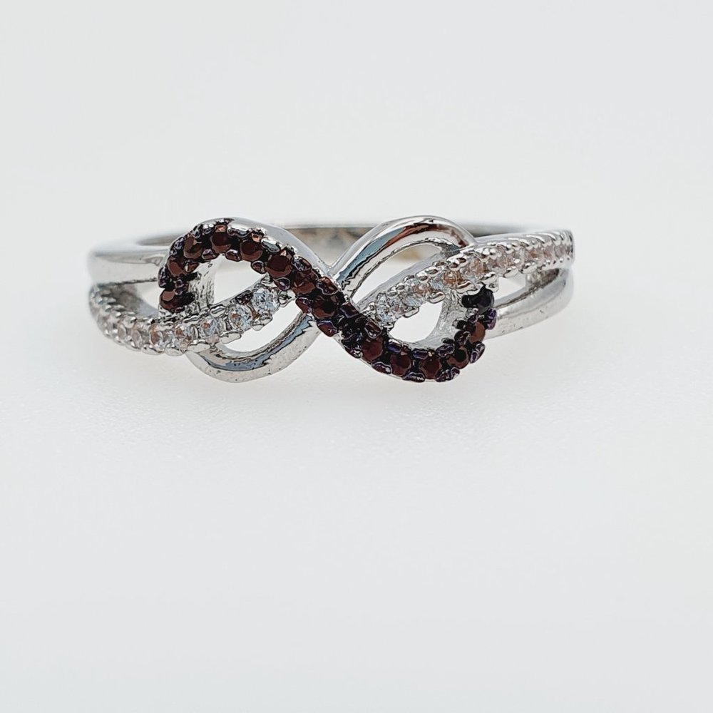 🍁 925 Silver Plated Exquisite Eternity Black White CZ Ring, GPMB1463-7 - Picture 7 of 7